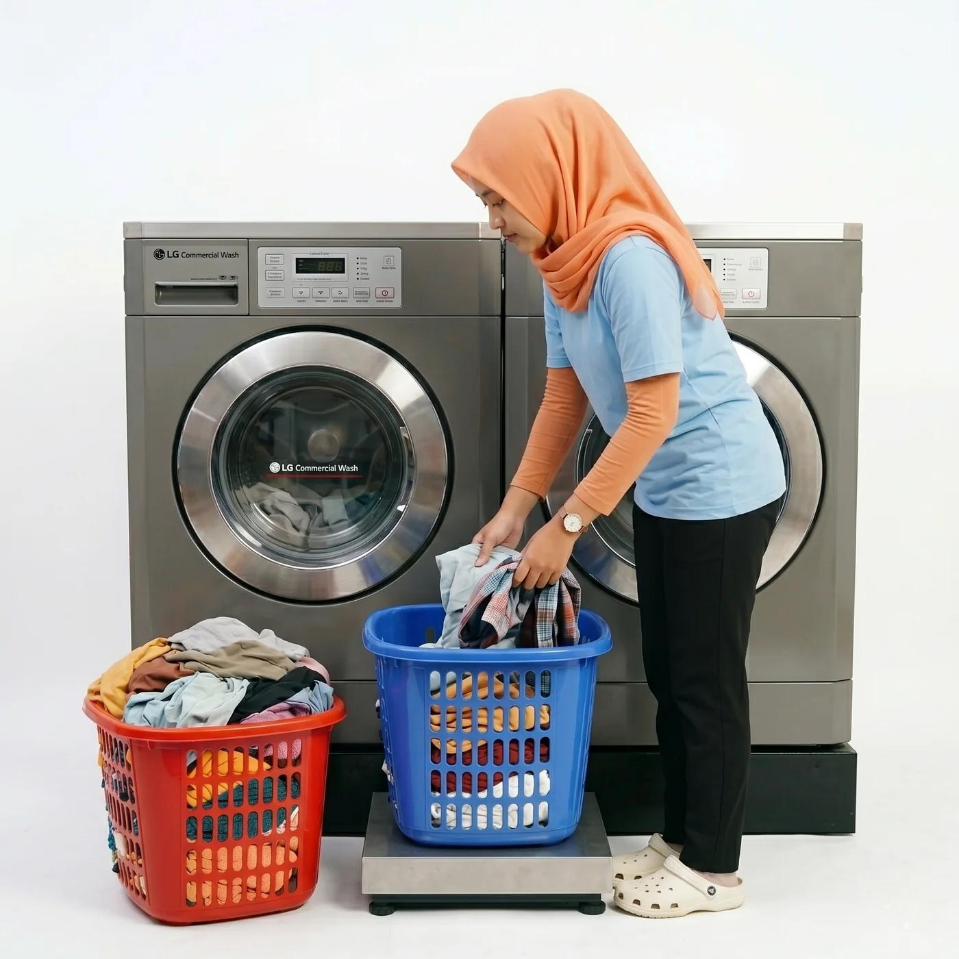 Ilustrasi sortir pakaian luntur dan tidak luntur