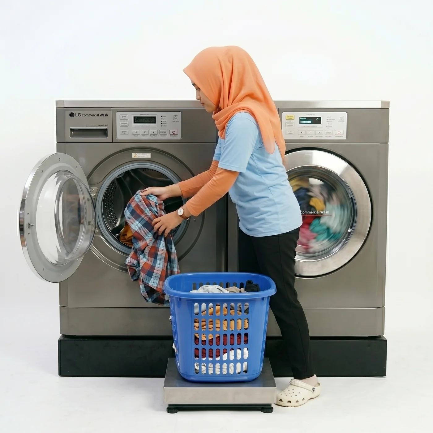 Ilustrasi proses pencucian sesuai sifat kain